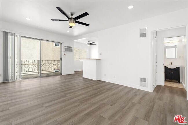 property at 612 Huntley Dr