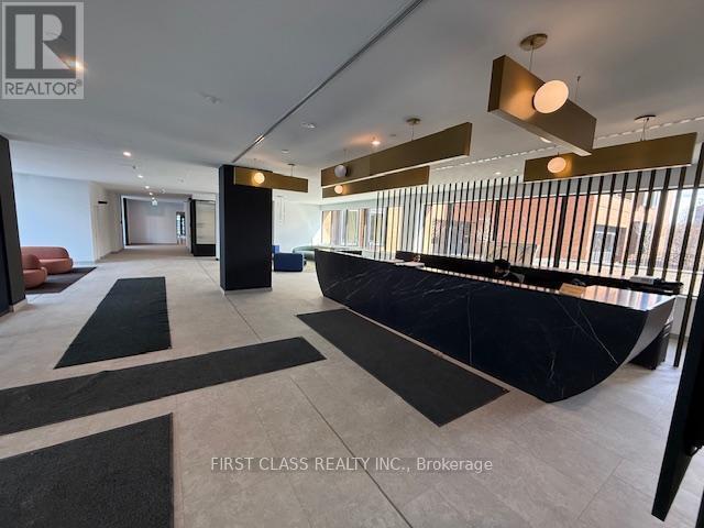 1 Quarrington Lane in North York, ON - Building Photo - Building Photo