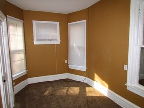 111 Blackhawk Ave in Aurora, IL - Building Photo - Building Photo