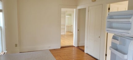 56 Elm St in Manchester, VT - Building Photo - Building Photo