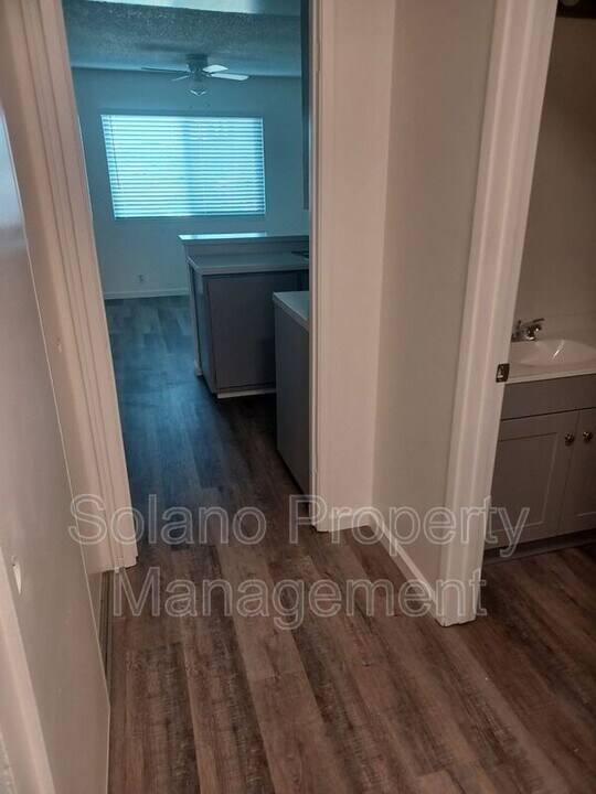 766 E Tabor Ave in Fairfield, CA - Building Photo