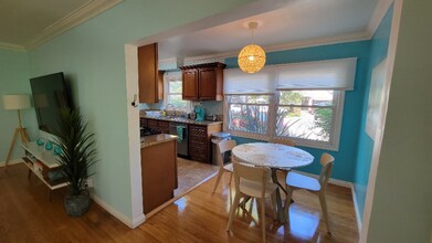 1250 E 1st St in Long Beach, CA - Building Photo - Building Photo