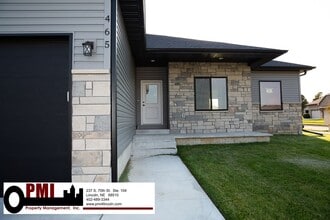465 Half Moon Dr in Lincoln, NE - Building Photo - Building Photo