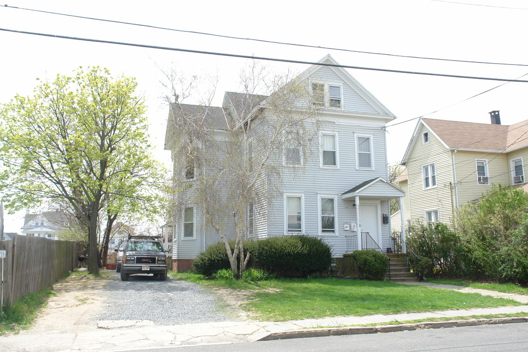 134 Garfield Ave in Long Branch, NJ - Foto de edificio