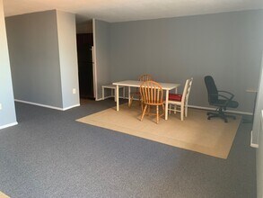 1 E University Pky, Unit #1309 in Baltimore, MD - Building Photo - Building Photo