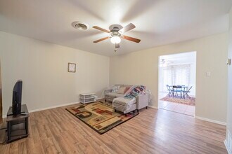 5202 47th St in Lubbock, TX - Building Photo - Building Photo