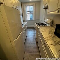 136 Highland Ave, Unit 21 in Somerville, MA - Building Photo