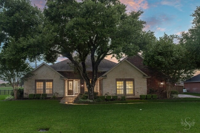 property at 32611 Waltham Crossing