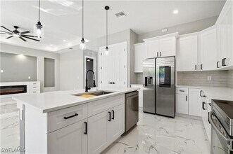 1561 NW 26th Pl in Cape Coral, FL - Building Photo - Building Photo