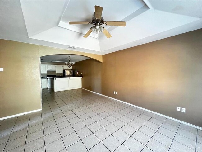 1212 Prosperity Dr in Edinburg, TX - Building Photo - Building Photo