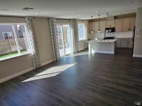 525 Aliki Dr in Vacaville, CA - Building Photo - Building Photo