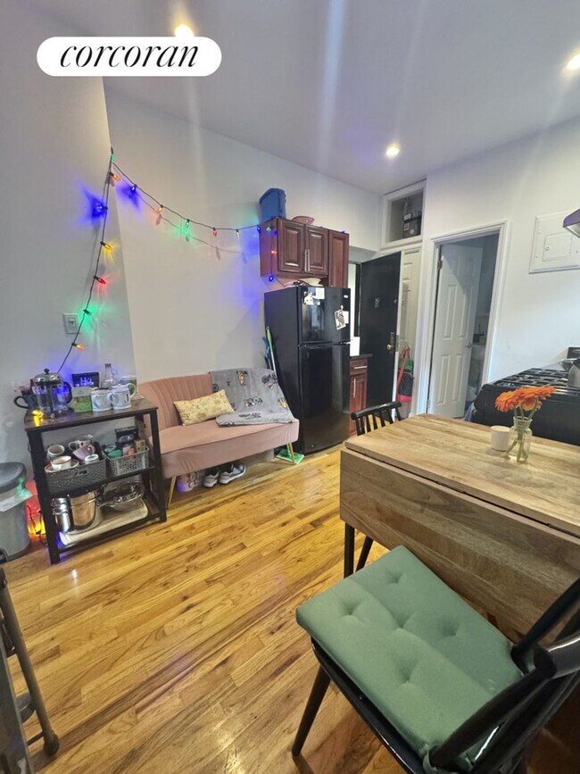 1235 1st Ave in New York, NY - Building Photo - Building Photo
