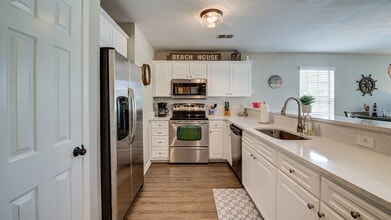 532 Blue Stem Dr in Pawleys Island, SC - Building Photo - Building Photo