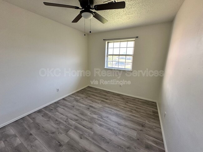 421 NW 89th St in Oklahoma City, OK - Building Photo - Building Photo