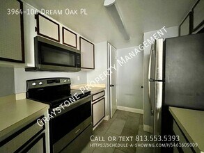 3964 Dream Oak Pl in Tampa, FL - Building Photo - Building Photo