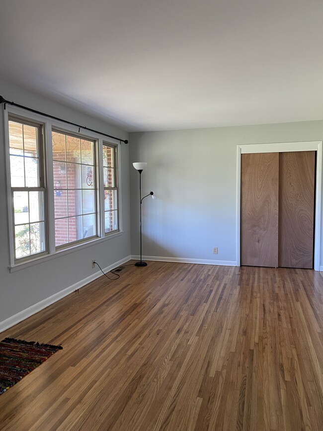 918 N Graycroft Ave, Unit A in Madison, TN - Foto de edificio - Building Photo