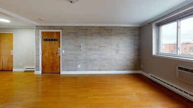 326 Broadway, Unit 21 in Somerville, MA - Building Photo - Building Photo