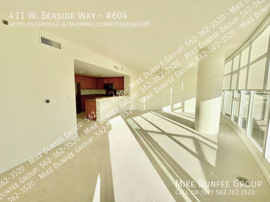 411 W Seaside Way in Long Beach, CA - Building Photo