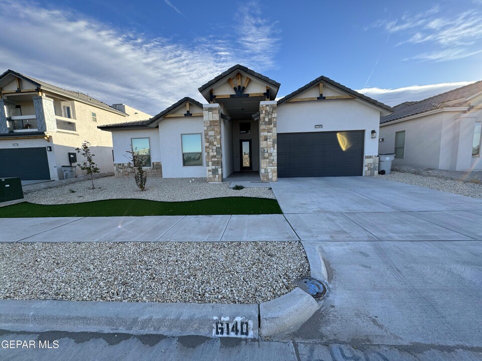 6140 Oleaster Dr in El Paso, TX - Building Photo