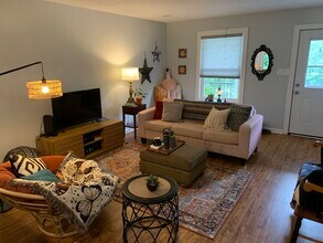 1111 Washington Ct in Tallahassee, FL - Building Photo - Building Photo