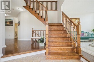 4737 DeForest Cres in Burlington, ON - Building Photo - Building Photo