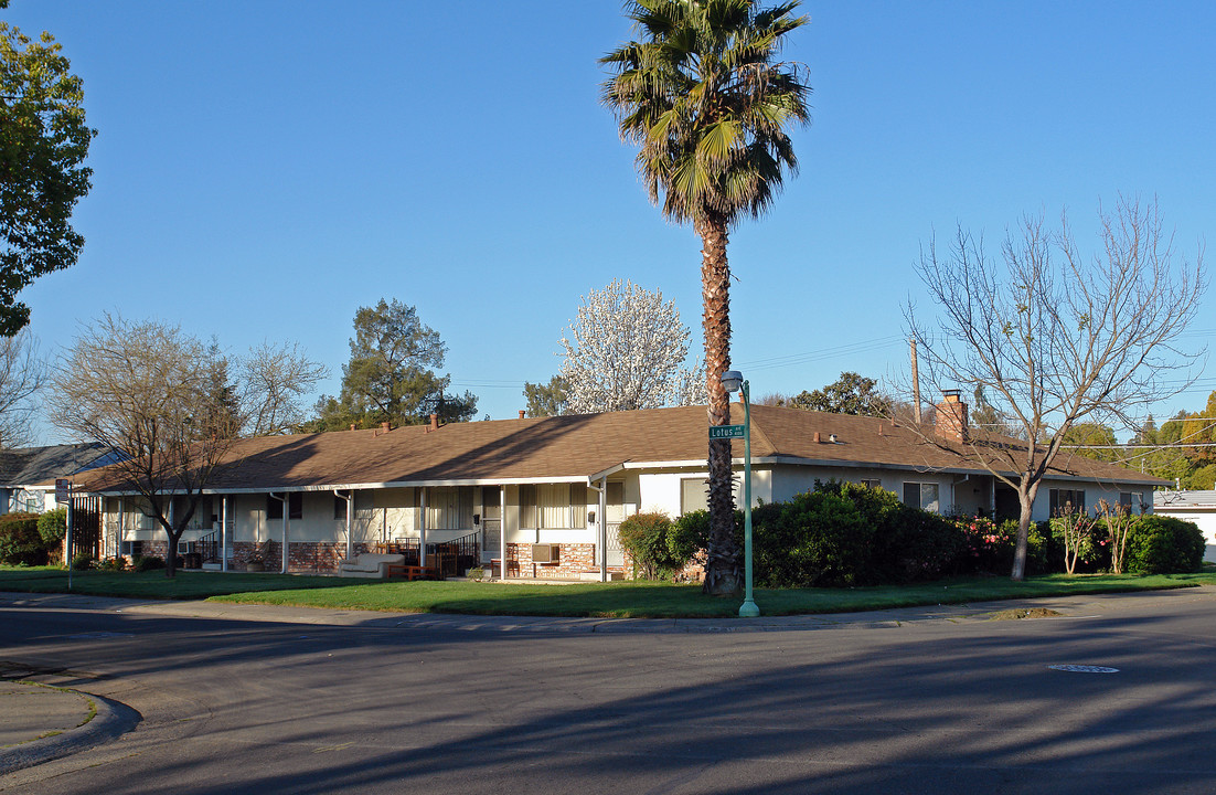 4100 Lotus Ave in Sacramento, CA - Foto de edificio