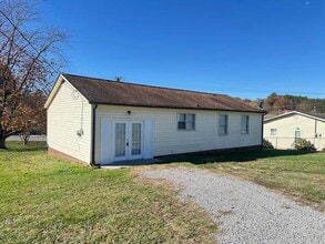 2311 Spring Place Rd SE in Cleveland, TN - Building Photo - Building Photo