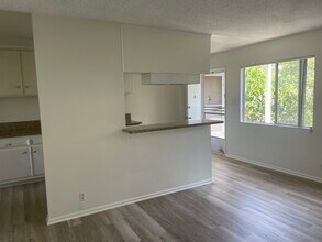 833 N Cordova St in Burbank, CA - Building Photo - Building Photo