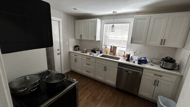 25 Greycliff Rd, Unit 1 in Boston, MA - Building Photo - Building Photo