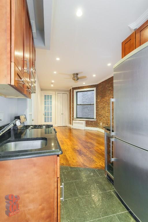 309 W 97th St