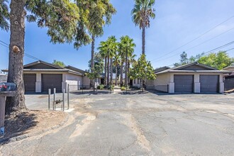 812-18 A St in Ramona, CA - Building Photo - Building Photo