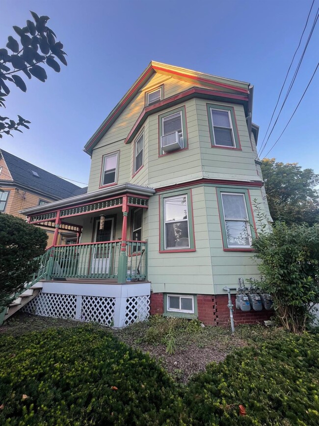16 Kidder Ave, Unit 2 in Somerville, MA - Building Photo - Building Photo