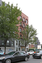 414 W 36th St in New York, NY - Building Photo - Building Photo