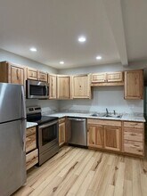 210 Rhodes St in Hendersonville, NC - Building Photo - Building Photo