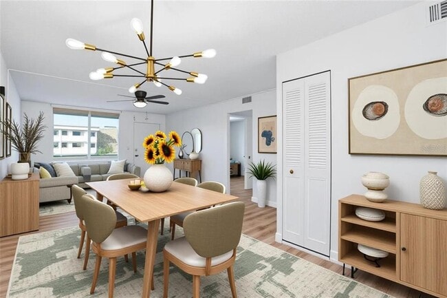 5095 Bay St NE in St. Petersburg, FL - Building Photo - Building Photo