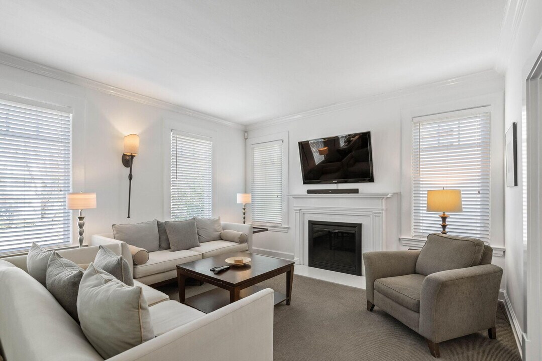 71 Standish Ave NW in Atlanta, GA - Building Photo
