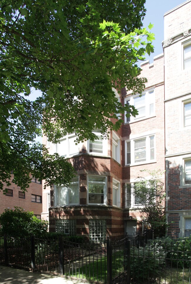 5138 S Kenwood Ave in Chicago, IL - Foto de edificio - Building Photo