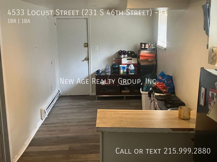 4533 Locust St in Philadelphia, PA - Building Photo
