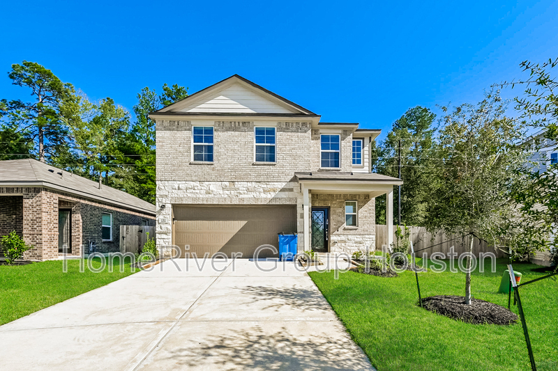 131 Fennel Rd in Magnolia, TX - Building Photo