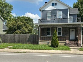 925 Xenia Ave in Dayton, OH - Building Photo