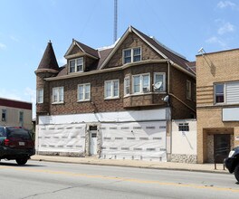 2136 W National Ave in Milwaukee, WI - Building Photo - Building Photo