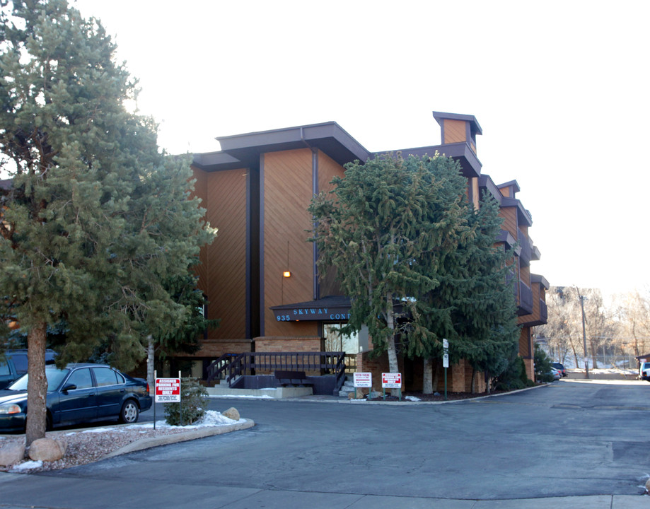 Skyway Condominiums in Colorado Springs, CO - Building Photo