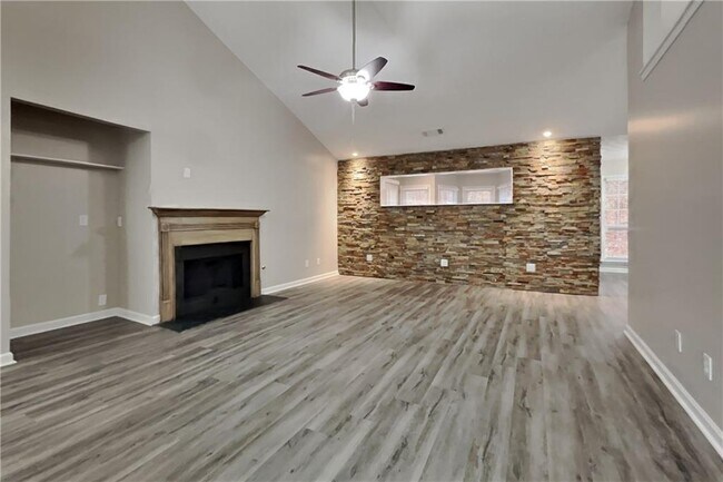 5415 Windcrest Ln in Suwanee, GA - Building Photo - Building Photo