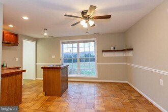 266 Shannon Hill Ln in Charles Town, WV - Building Photo - Building Photo