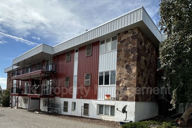 2300 14th Ave S in Great Falls, MT - Building Photo - Building Photo