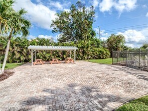 15004 Cloverdale Dr in Ft. Myers, FL - Building Photo - Building Photo