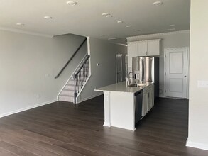 239 Paramount Dr in Smithfield, NC - Building Photo - Building Photo