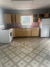 331 W Homer St in Freeport, IL - Building Photo - Building Photo