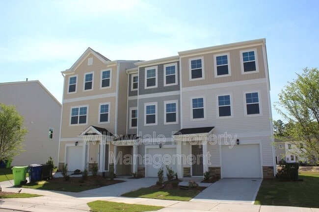 2715 Chert Ln in Raleigh, NC - Foto de edificio - Building Photo