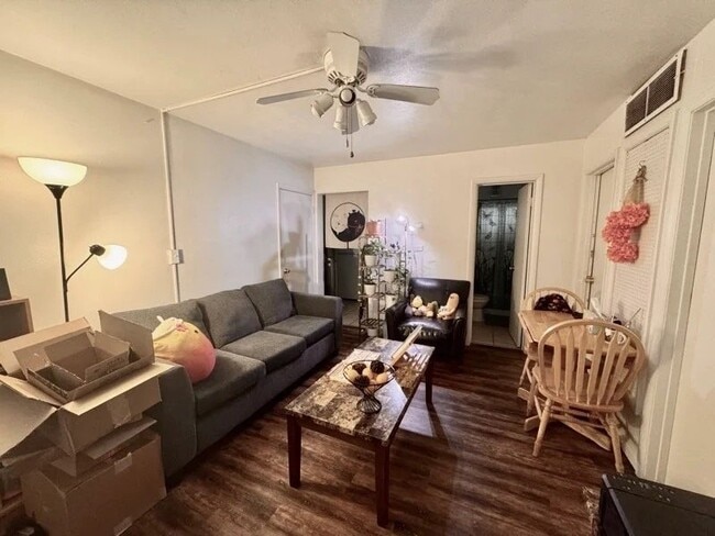 102 N Lincoln Ave, Unit 3